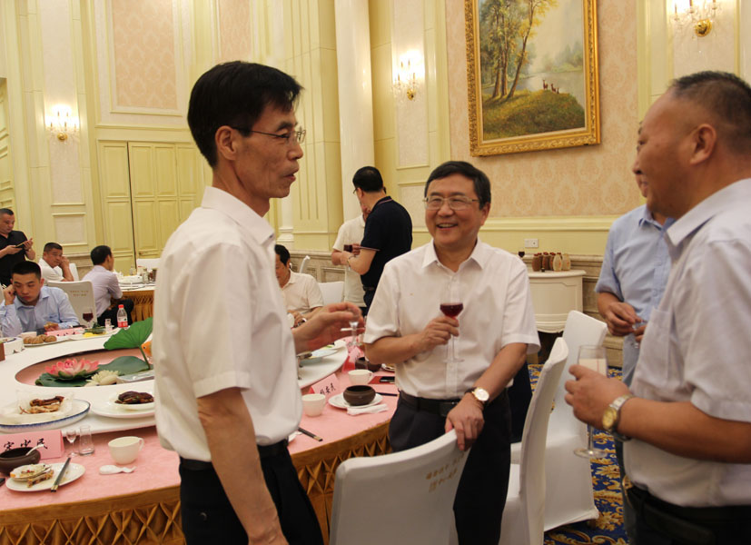 楊安民從業(yè)卅五周年系列報(bào)道--“璀璨卅五年，榮耀共分享”紀(jì)念晚宴