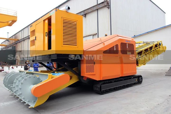 顛覆傳統(tǒng)裝車(chē)方式，山美履帶式取料機(jī)助您實(shí)現(xiàn)降本增效、節(jié)能減排！