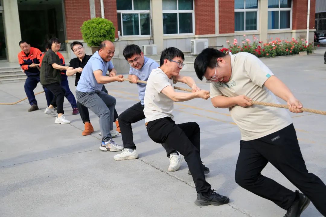 上海山美股份2025春季運動會火熱啟幕！拔河、籃球預(yù)賽燃情開戰(zhàn)